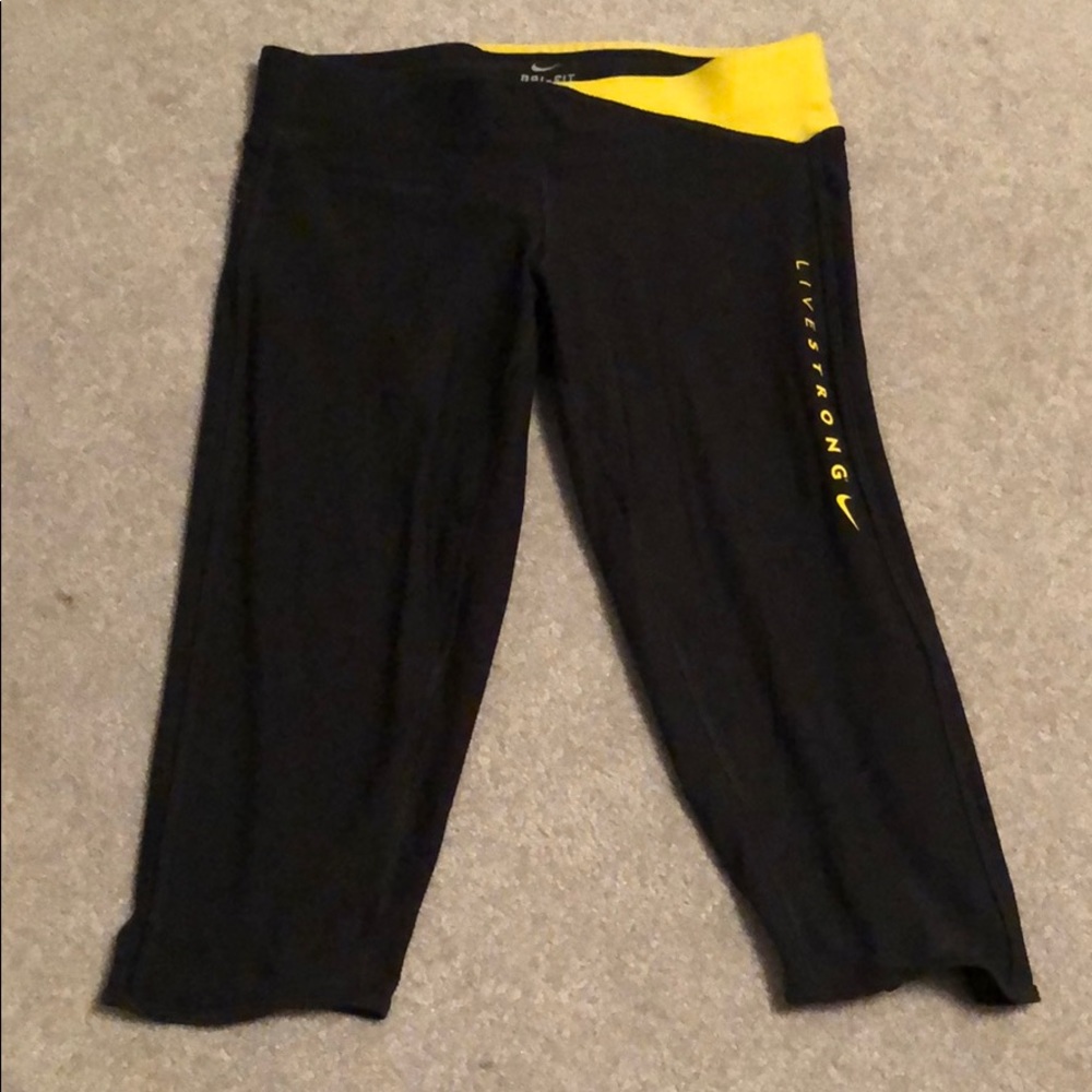 Nike Livestrong leggings